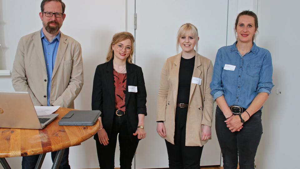 Das Netzwerktreffen Schule-Wirtschaft bringt Unternehmen, Schulen und Institutionen zusammen. Darüber freuen sich die Akteure (von links) Alexander Herzberg, Erster Stadtrat von Georgsmarienhütte, Annika Schütte, Servicestelle Schule-Wirtschaft der MaßArbeit, Theresa Brune, Wirtschaftsförderung der Stadt Georgsmarienhütte, und Referentin Kerstin Hüls, Servicestelle Eltern der MaßArbeit.