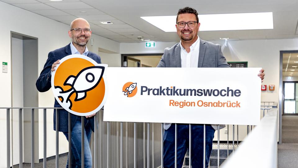 WIGOS-Geschäftsführer Peter Vahrenkamp (li.) und MaßArbeit-Vorstand Lars Hellmers ziehen bei der „Praktikumswoche“ an einem Strang. 
