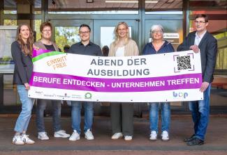 Sie hoffen auf rege Elternbeteiligung am Abend der Ausbildung (von links): Kerstin Hüls und Christina Kursch (MaßArbeit), Fabian Niemüller (Gemeinde Bissendorf), Anja Stolte (Berufsbildende Schulen Melle), sowie Birgit Brüggemann und Florian Weßling (Stadt Melle).