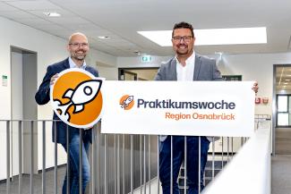 WIGOS-Geschäftsführer Peter Vahrenkamp (li.) und MaßArbeit-Vorstand Lars Hellmers ziehen eine positive Bilanz der Praktikumswoche.