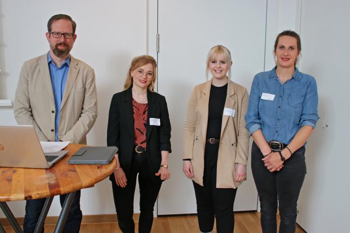 Das Netzwerktreffen Schule-Wirtschaft bringt Unternehmen, Schulen und Institutionen zusammen. Darüber freuen sich die Akteure (von links) Alexander Herzberg, Erster Stadtrat von Georgsmarienhütte, Annika Schütte, Servicestelle Schule-Wirtschaft der MaßArbeit, Theresa Brune, Wirtschaftsförderung der Stadt Georgsmarienhütte, und Referentin Kerstin Hüls, Servicestelle Eltern der MaßArbeit.